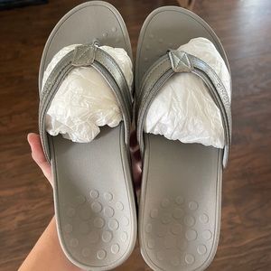 Vionic Pacific Hightide